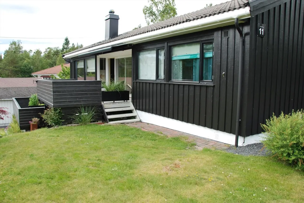 Granitten 11, Risør